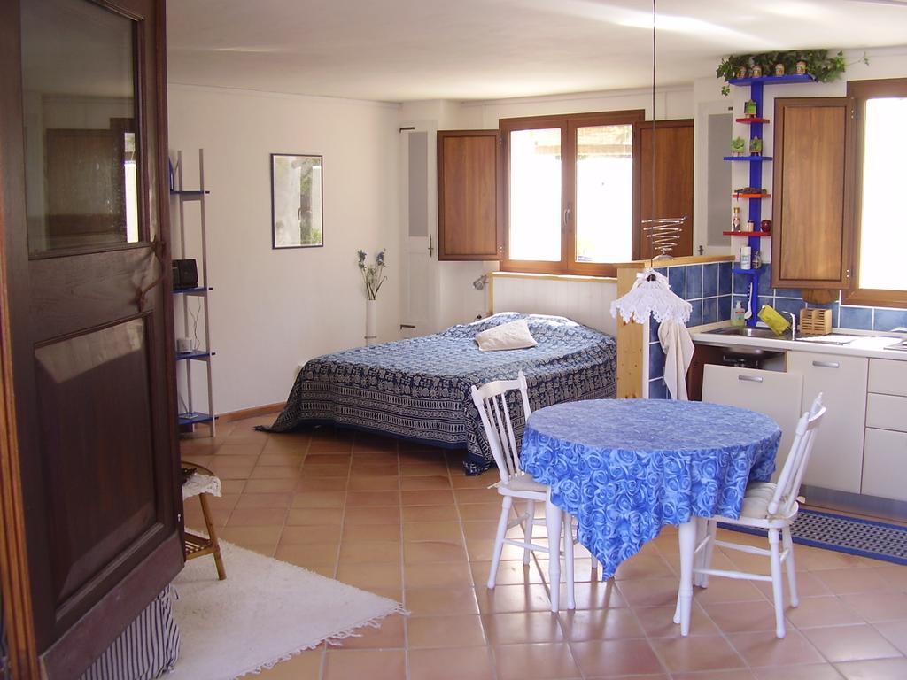 Casa Balente Lägenhet Àrbatax Exteriör bild